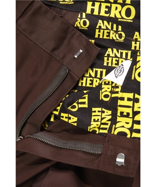 BEAMS（ビームス）の「ANTI HERO×Dickies / “874” PANTS（チノパンツ・メンズ・ブラウン・30/32/34）」の6枚目の写真
