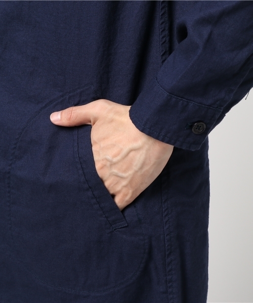 SHIPS JET BLUE(シップスジェットブルー)の「SHIPS JET BLUE: コットンリネン ショップコート 7スリーブ(ステンカラーコート・メンズ・オリーブ/キャメル/ネイビー・MEDIUM/X-LARGE/SMALL/LARGE)」の11枚目の写真