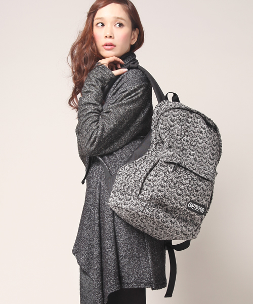 alcali(アルカリ)の「OUTDOOR×alcali / alcali別注 ツイードバックパック(バックパック/リュック・レディース・ブラック/グレー/その他・FREE)」の2枚目の写真