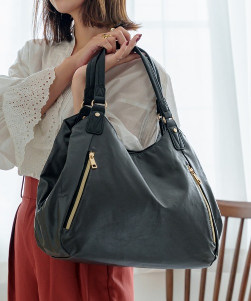 Rename（リネーム）の「Rename 軽量 ゴールドファスナー 高密度 ナイロン トートバッグ（トートバッグ・レディース・ネイビー/カーキ/ブラック/ベージュ/ブラック系その他/グレー/ライトベージュ/モカ/グレイッシュベージュ・FREE）」の3枚目の写真