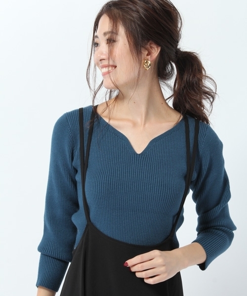 Andemiu(アンデミュウ)の「【WEB限定】ハートネックリブプルオーバー777404(ニット/セーター・レディース・グレー/グリーン/ブラック/パープル/ベージュ・FREE)」の5枚目の写真