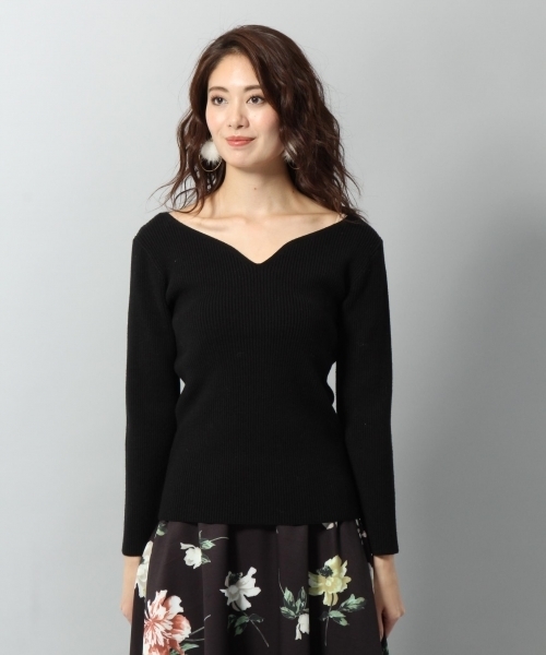 Andemiu(アンデミュウ)の「【WEB限定】ハートネックリブプルオーバー777404(ニット/セーター・レディース・グレー/グリーン/ブラック/パープル/ベージュ・FREE)」の12枚目の写真