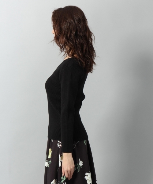 Andemiu(アンデミュウ)の「【WEB限定】ハートネックリブプルオーバー777404(ニット/セーター・レディース・グレー/グリーン/ブラック/パープル/ベージュ・FREE)」の13枚目の写真