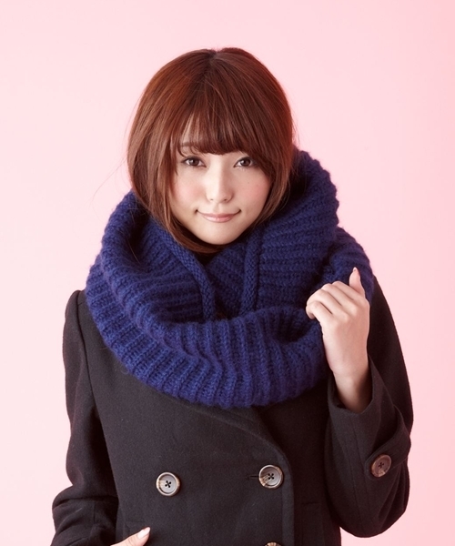 WEGO(ウィゴー)の「リブニットスヌード(ストール/ショール・レディース・ブラック/グレー/ベージュ/ブルー/ネイビー/ピンク/ワイン・FREE)」の4枚目の写真