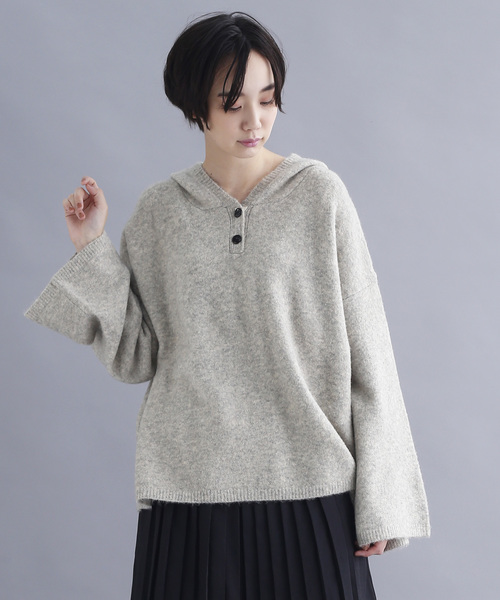 MERLOT IKYU(メルローイキュウ)の「ニットパーカー000-6797(パーカー)」|ベージュ