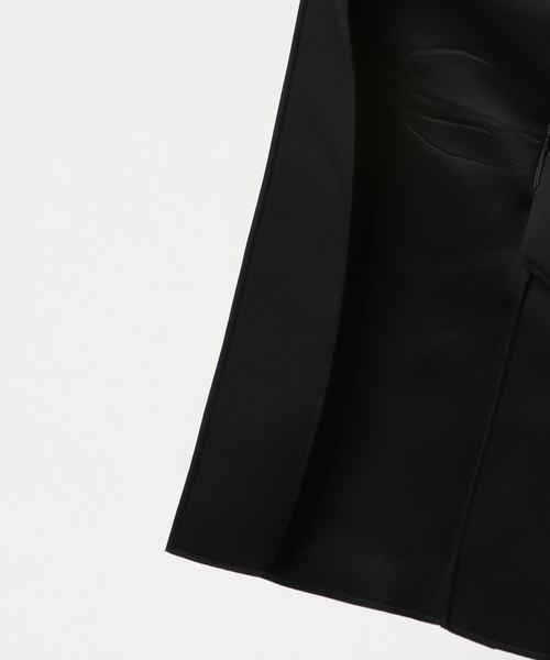 M y u(ミュー)の「フーディ バックフリルコーディガン(その他アウター・レディース・ブラック/ベージュ/チャコールグレー・FREE)」の6枚目の写真