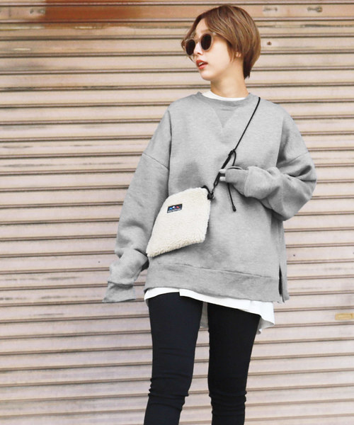 coca（coca）（コカ）の「裏起毛サイドスリットスウェットトップス（スウェット・レディース・ブラック/グレー/アイボリー/チャコール/ブラウン・ONE SIZE）」の10枚目の写真