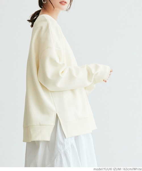 coca（coca）（コカ）の「裏起毛サイドスリットスウェットトップス（スウェット・レディース・ブラック/グレー/アイボリー/チャコール/ブラウン・ONE SIZE）」の14枚目の写真