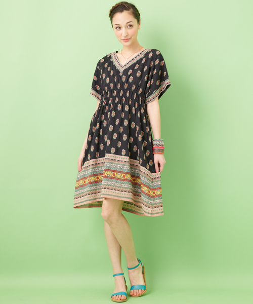 green label relaxing(グリーンレーベルリラクシング)の「INDIA FLW/PRT BEADS ワンピース(ワンピース・レディース・オフホワイト/ブラック/イエロー・FREE)」の1枚目の写真