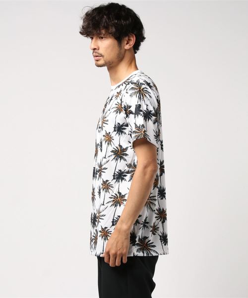 おしゃれスタ(オシャレスタ)の「パームツリープリントクルーネックTシャツ(KU)(Tシャツ/カットソー・メンズ・ホワイト/ブラック・M/L)」の3枚目の写真