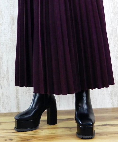 minia（ミニア）の「チャンキースクエアミドルブーツ [ minia ]（ブーツ・レディース・ブラック/パイソン・S/M/L）」の6枚目の写真