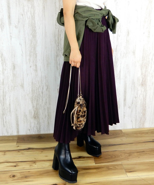 minia（ミニア）の「チャンキースクエアミドルブーツ [ minia ]（ブーツ・レディース・ブラック/パイソン・S/M/L）」の15枚目の写真