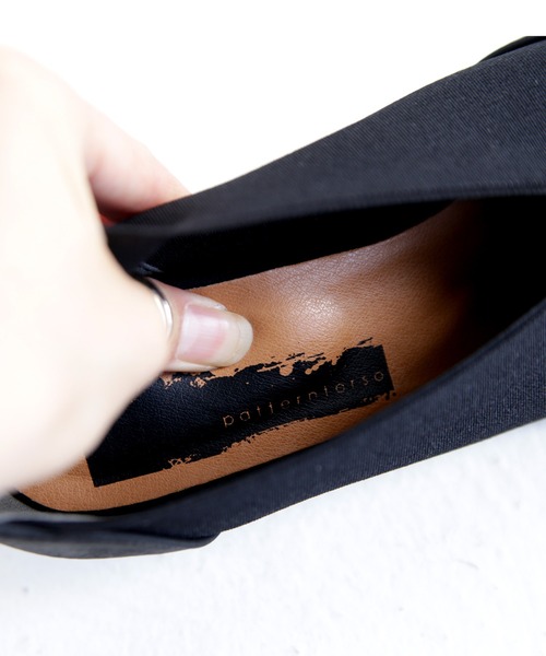 antiqua（アンティカ）の「マットブラックゴアパンプス（パンプス・レディース・ブラック・LL/S/M/L）」の2枚目の写真