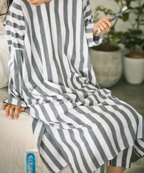 and myera（アンド マイラ）の「ａｎｄ　ｍｙｅｒａストライプのナイトウェア（ルームウェア/パジャマ・レディース・ホワイト×グレー・SMALL/MEDIUM/LARGE/X-LARGE）」の10枚目の写真