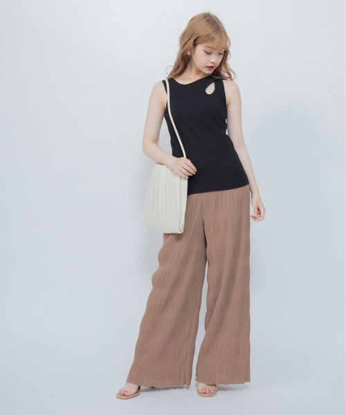 Mysa&Liina（ミーサリーナ）の「ショルダーデザインタンク（タンクトップ・レディース・ブラック/グレイッシュベージュ/アイボリー/ミント・M）」の15枚目の写真