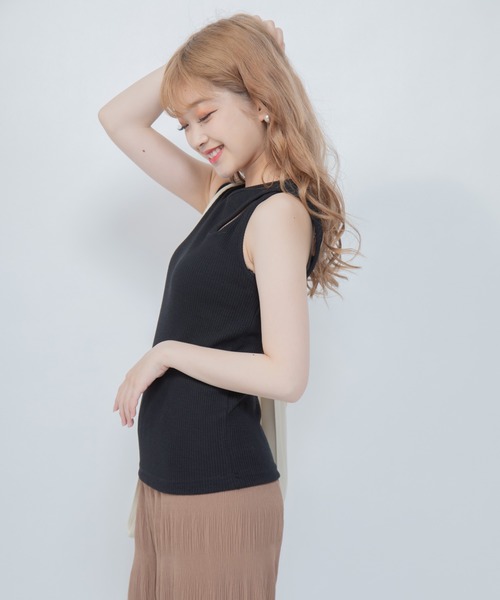 Mysa&Liina（ミーサリーナ）の「ショルダーデザインタンク（タンクトップ・レディース・ブラック/グレイッシュベージュ/アイボリー/ミント・M）」の11枚目の写真