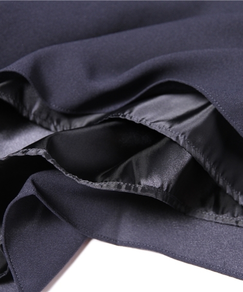 URBAN RESEARCH（アーバンリサーチ）の「UR COUTURE MAISON ショルダーフラワーワンピース（ドレス・レディース・ピンク/ブルー/ネイビー・38）」の4枚目の写真