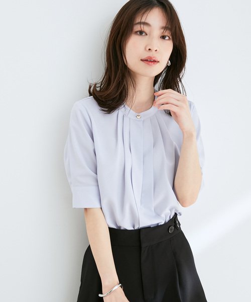 VIS(ビス)の「【防シワ】【2WAY】フロントタック5分袖ブラウス(シャツ/ブラウス・レディース・ホワイト/ネイビー/ピンク/ブラウン系その他3/サックスブルー/ピンク系その他2/オフホワイト/ブラック/ラベンダー/イエロー/ブラック系その他/ホワイト系その他/ライトグリーン/ホワイト系その他2・M/L)」の15枚目の写真