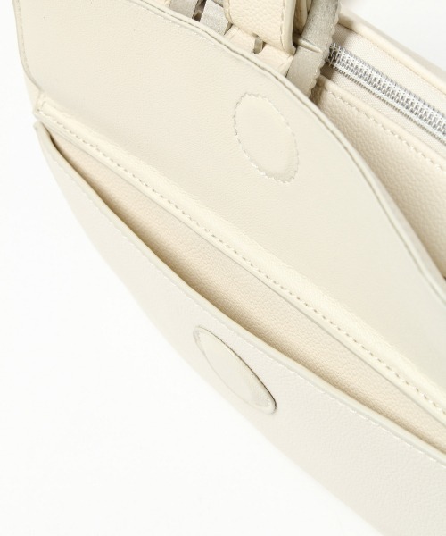 PAGEBOY（ページボーイ）の「バックルモードショルダー（ショルダーバッグ・レディース・ブラック/オフホワイト・FREE）」の14枚目の写真