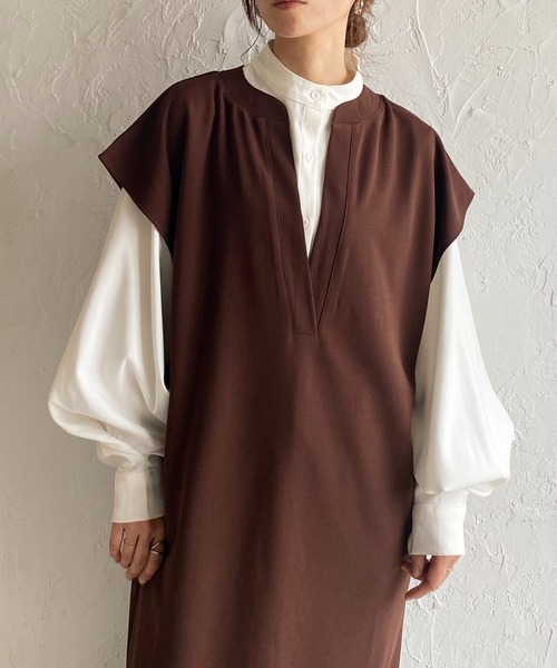 She's Closet(シーズクローゼット)の「バンドカラーボリューム袖長袖シャツ(シャツ/ブラウス・レディース・ホワイト/ブラック/ベージュ/ブルー・FREE)」の7枚目の写真