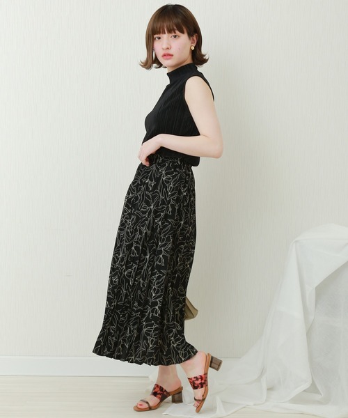 libelle more（リベル モア）の「ランダムプリーツメローノースリーブ（Tシャツ/カットソー・レディース・オフホワイト/ブラック/グレー/モカ/ベージュ・M）」の18枚目の写真