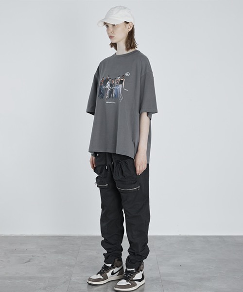 HARSH AND CRUEL ロゴ プリント 長袖 Tシャツ 大人気 男女兼用 Harsh and Cruel Tシャツ 長袖 プリント ロゴ 男女兼用 (HARSH