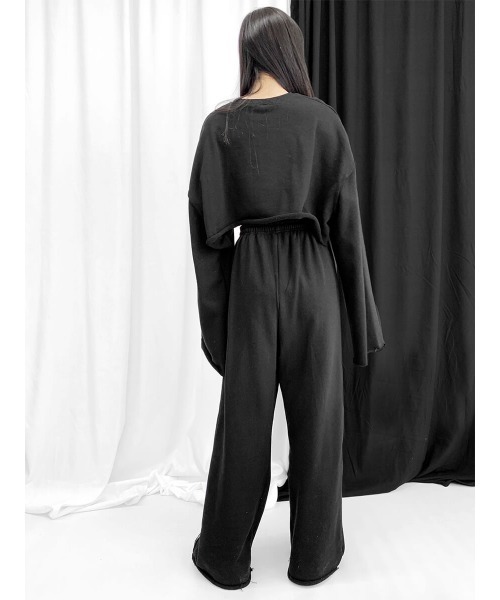LVEU.（ラブユ.）の「Cut-off sweat bratop set / カットオフスウェットキャミセット（スウェット・レディース・ブラック/グレー・FREE）」の3枚目の写真