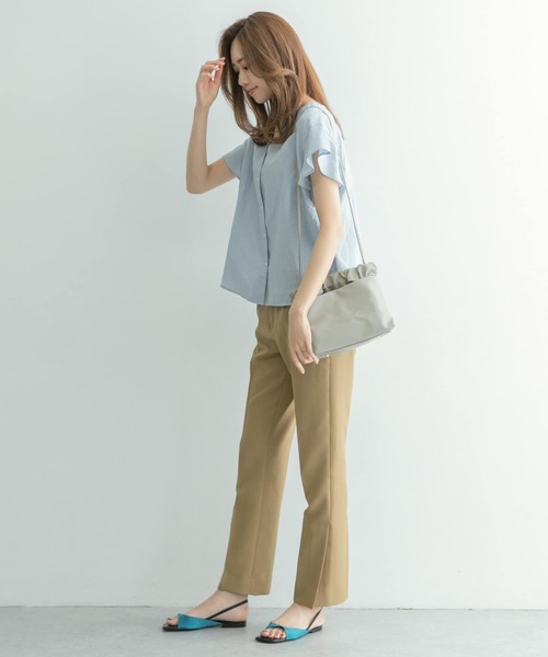 RODE SKO（ロデスコ）の「FLORA フリルハンドルショルダーバッグ（ショルダーバッグ・レディース・グレー/マスタード・ONE）」の6枚目の写真