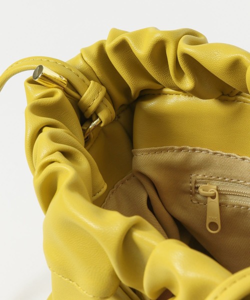 RODE SKO（ロデスコ）の「FLORA フリルハンドルショルダーバッグ（ショルダーバッグ・レディース・グレー/マスタード・ONE）」の17枚目の写真