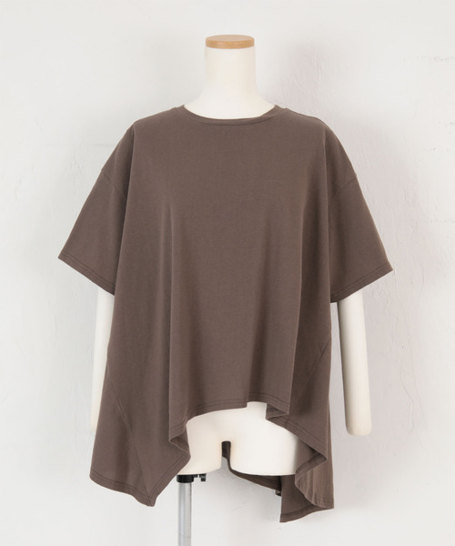 titivate(ティティベイト)の「ランダムヘムフレアTシャツ(Tシャツ/カットソー・レディース・オフホワイト/パープル/モカ/ブラック・S/M)」の12枚目の写真