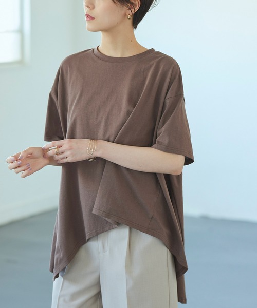 titivate(ティティベイト)の「ランダムヘムフレアTシャツ(Tシャツ/カットソー・レディース・オフホワイト/パープル/モカ/ブラック・S/M)」の22枚目の写真