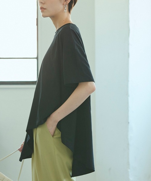titivate(ティティベイト)の「ランダムヘムフレアTシャツ(Tシャツ/カットソー・レディース・オフホワイト/パープル/モカ/ブラック・S/M)」の21枚目の写真