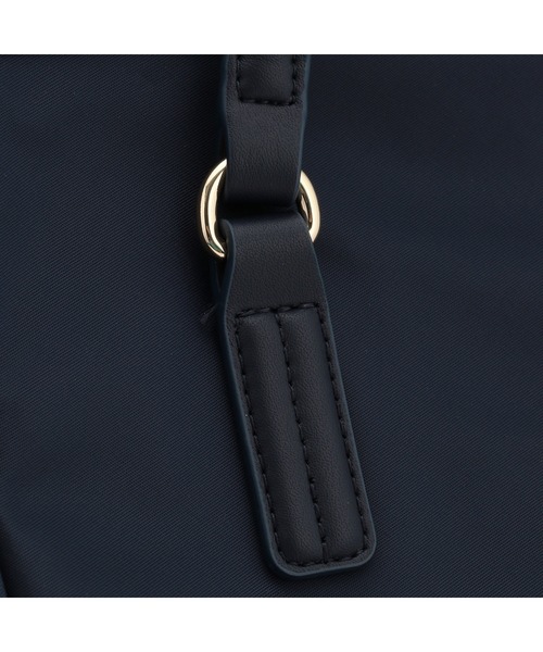 TOMMY HILFIGER(トミーヒルフィガー)の「ベーシックバックパック(バックパック/リュック・レディース・ブルー/ネイビー/ベージュ・FREE)」の13枚目の写真