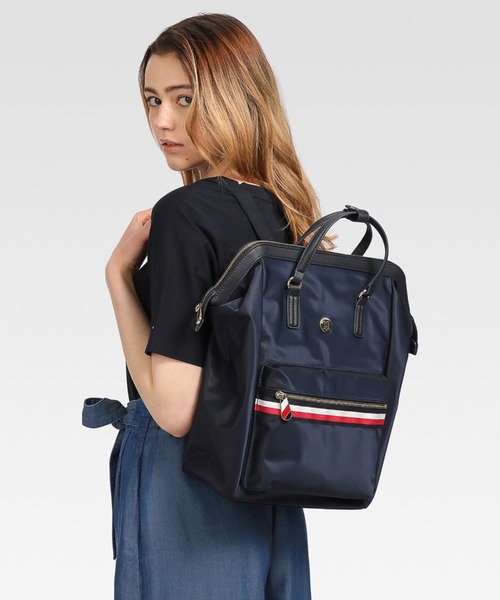 TOMMY HILFIGER(トミーヒルフィガー)の「ベーシックバックパック(バックパック/リュック・レディース・ブルー/ネイビー/ベージュ・FREE)」の14枚目の写真