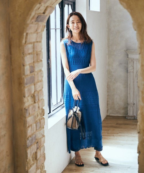 Andemiu（アンデミュウ）の「クリアフラットサンダル948829（サンダル・レディース・ブラック/ブラウン/アイボリー・SMALL/MEDIUM/LARGE）」の19枚目の写真