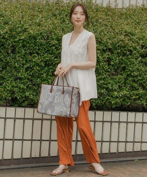 Andemiu（アンデミュウ）の「クリアフラットサンダル948829（サンダル・レディース・ブラック/ブラウン/アイボリー・SMALL/MEDIUM/LARGE）」の6枚目の写真