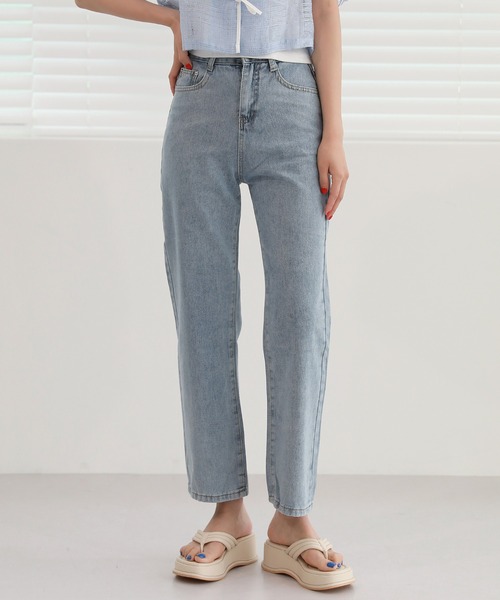 by muni:r(バイ ムニール)の「ストレートフィットスタンダードデニムパンツ(デニムパンツ・レディース・ライトブルー・SMALL/MEDIUM/LARGE)」の1枚目の写真