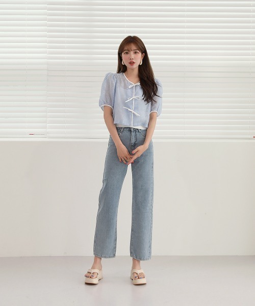 by muni:r(バイ ムニール)の「ストレートフィットスタンダードデニムパンツ(デニムパンツ・レディース・ライトブルー・SMALL/MEDIUM/LARGE)」の6枚目の写真