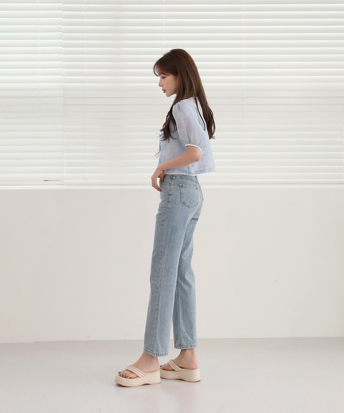 by muni:r(バイ ムニール)の「ストレートフィットスタンダードデニムパンツ(デニムパンツ・レディース・ライトブルー・SMALL/MEDIUM/LARGE)」の8枚目の写真