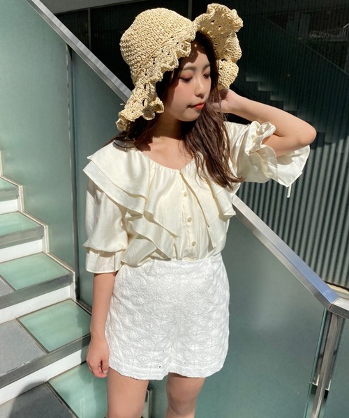 one after another NICE CLAUP(ワンアフターアナザーナイスクラップ)の「ラッフルフリル半袖ブラウス(シャツ/ブラウス・レディース・サックスブルー/アイボリー/ホワイト系その他/ベージュ系その他・FREE)」の11枚目の写真