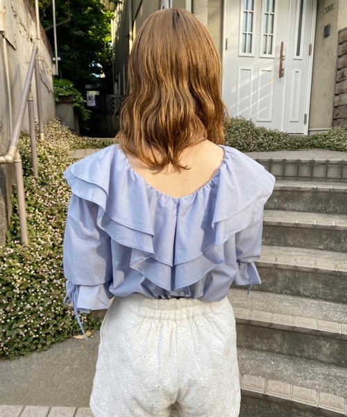 one after another NICE CLAUP(ワンアフターアナザーナイスクラップ)の「ラッフルフリル半袖ブラウス(シャツ/ブラウス・レディース・サックスブルー/アイボリー/ホワイト系その他/ベージュ系その他・FREE)」の8枚目の写真