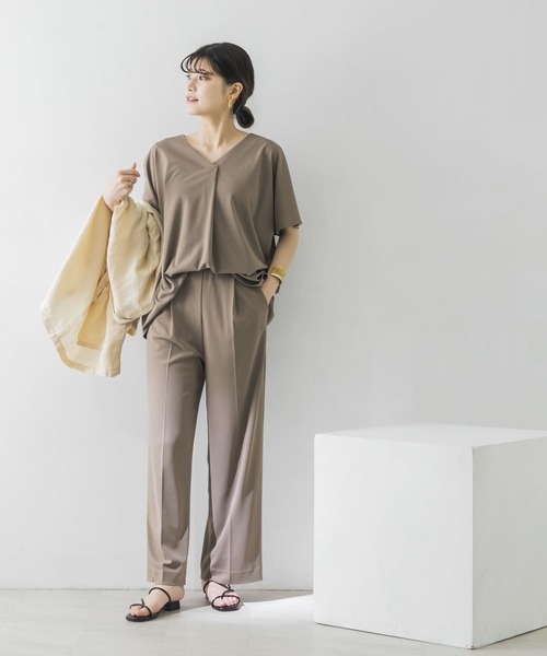 URBAN RESEARCH（アーバンリサーチ）の「強撚スムースストレートパンツ（その他パンツ・レディース・カーキ/ブラック・36/38）」の13枚目の写真