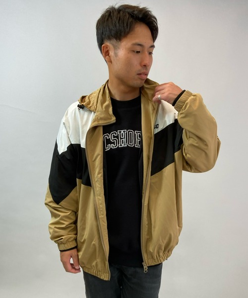 DC（ディーシー）の「DC/ディーシー　パッカブル ナイロンジャケット DJK214004（ナイロンジャケット・メンズ・ベージュ/ブラック・XL/M/L）」の19枚目の写真