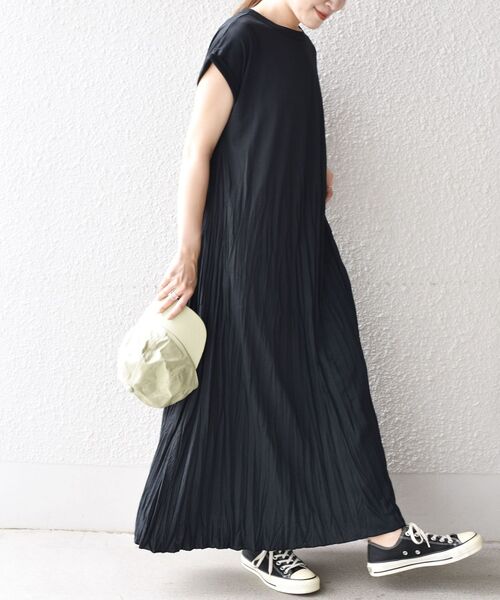 SHIPS Days（シップスデイズ）の「SHIPS Days:ジャージープリーツワンピース◇（ワンピース・レディース・ブラック/キャメル・ONE SIZE）」の11枚目の写真