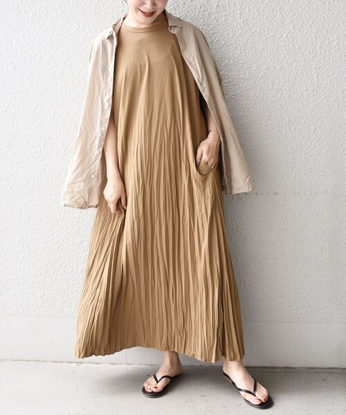 SHIPS Days（シップスデイズ）の「SHIPS Days:ジャージープリーツワンピース◇（ワンピース・レディース・ブラック/キャメル・ONE SIZE）」の17枚目の写真