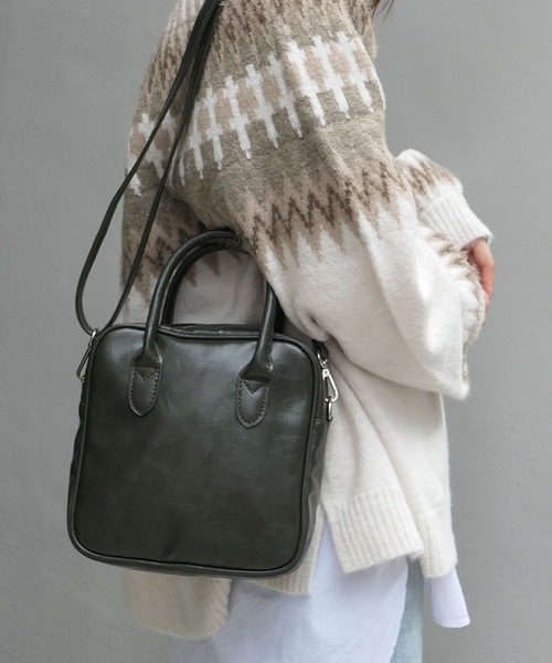 CORNERS（コーナーズ）の「スクエアミニボストンバッグ（ショルダーバッグ・レディース・ブラック/カーキ/グレイッシュベージュ/ブラウン・FREE）」の5枚目の写真