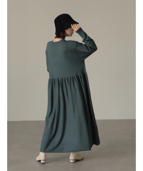 AMERICAN HOLIC(アメリカンホリック)の「ドルマンギャザーニットワンピース(ワンピース・レディース・ブラック/イエロー/ブルー/テラコッタ・FREE)」の9枚目の写真