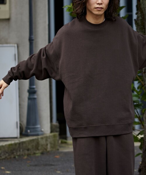 FREAK'S STORE(フリークスストア)の「WEB限定 ワイドシルエット クルーネックスウェット/ビッグシルエット/プルオーバー(スウェット・メンズ・ブラック/ブラウン/杢グレー/グレイッシュベージュ・SMALL/MEDIUM/LARGE)」の6枚目の写真