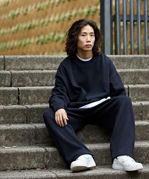 FREAK'S STORE(フリークスストア)の「WEB限定 ワイドシルエット クルーネックスウェット/ビッグシルエット/プルオーバー(スウェット・メンズ・ブラック/ブラウン/杢グレー/グレイッシュベージュ・SMALL/MEDIUM/LARGE)」の18枚目の写真