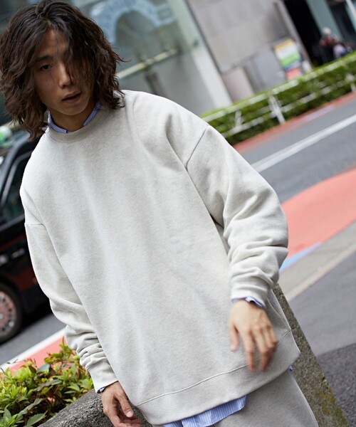 FREAK'S STORE(フリークスストア)の「WEB限定 ワイドシルエット クルーネックスウェット/ビッグシルエット/プルオーバー(スウェット・メンズ・ブラック/ブラウン/杢グレー/グレイッシュベージュ・SMALL/MEDIUM/LARGE)」の3枚目の写真
